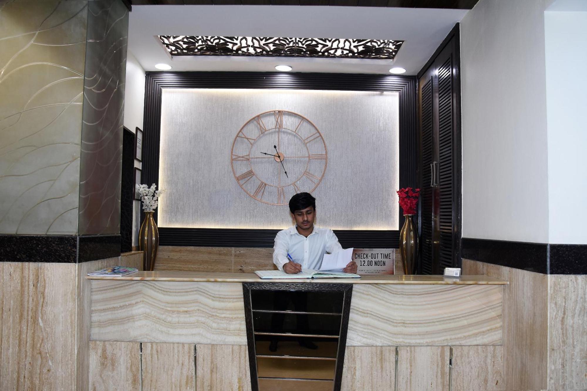 Fabhotel Kamran Residency Mumbai Luaran gambar